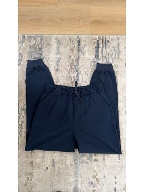 Navy Lululemon tapered ankle joggers